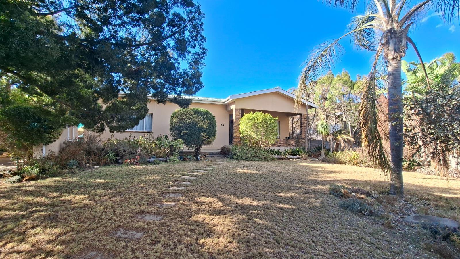 3 Bedroom House in Ashton