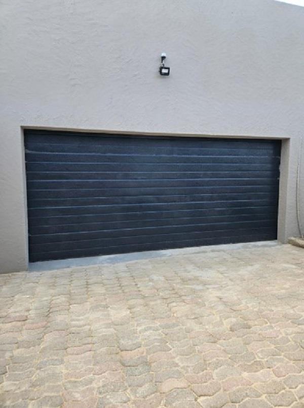 3 Bedroom House in Glen Marais