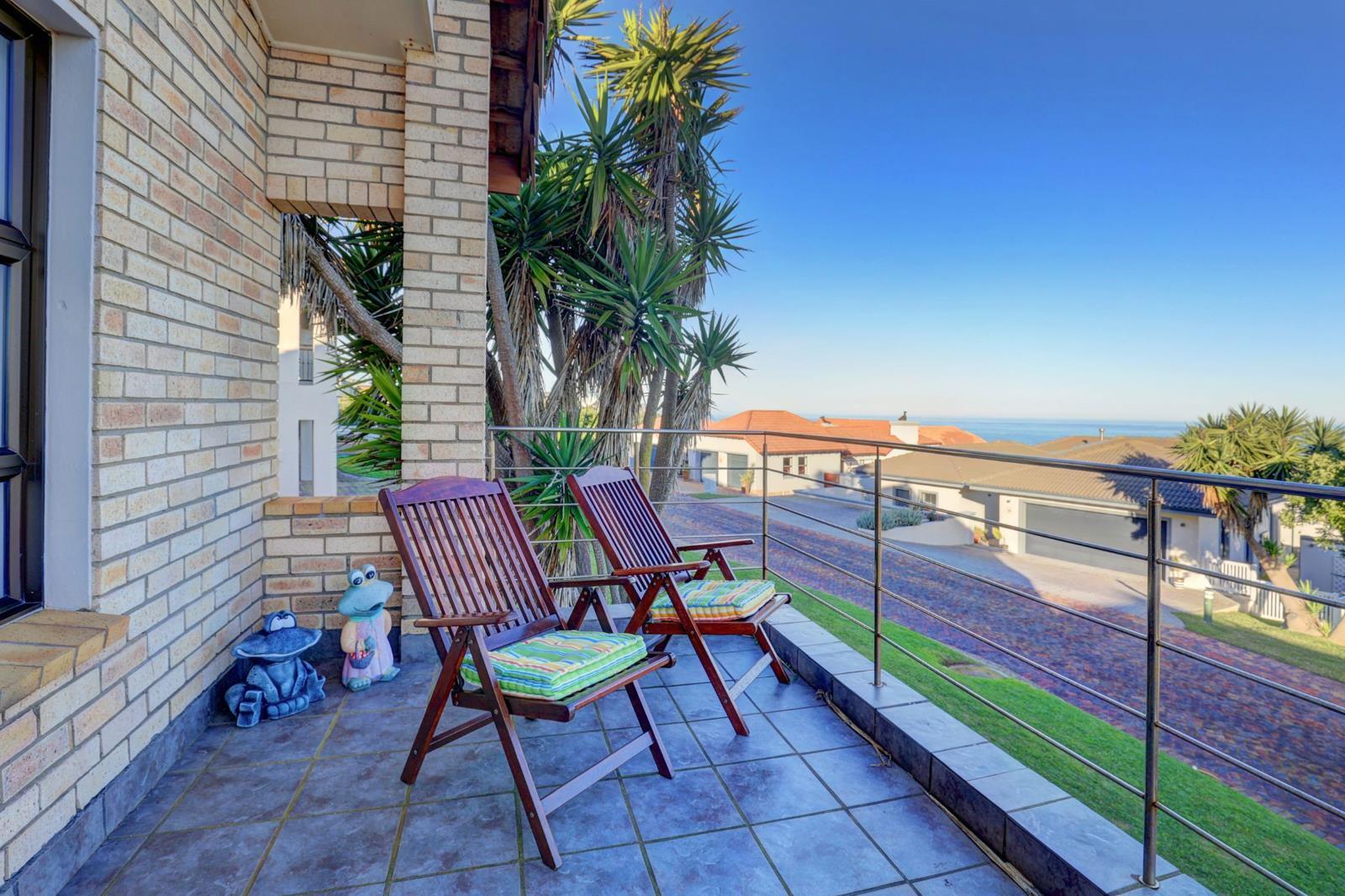 3 Bedroom House in Mossel Bay Golf Estate