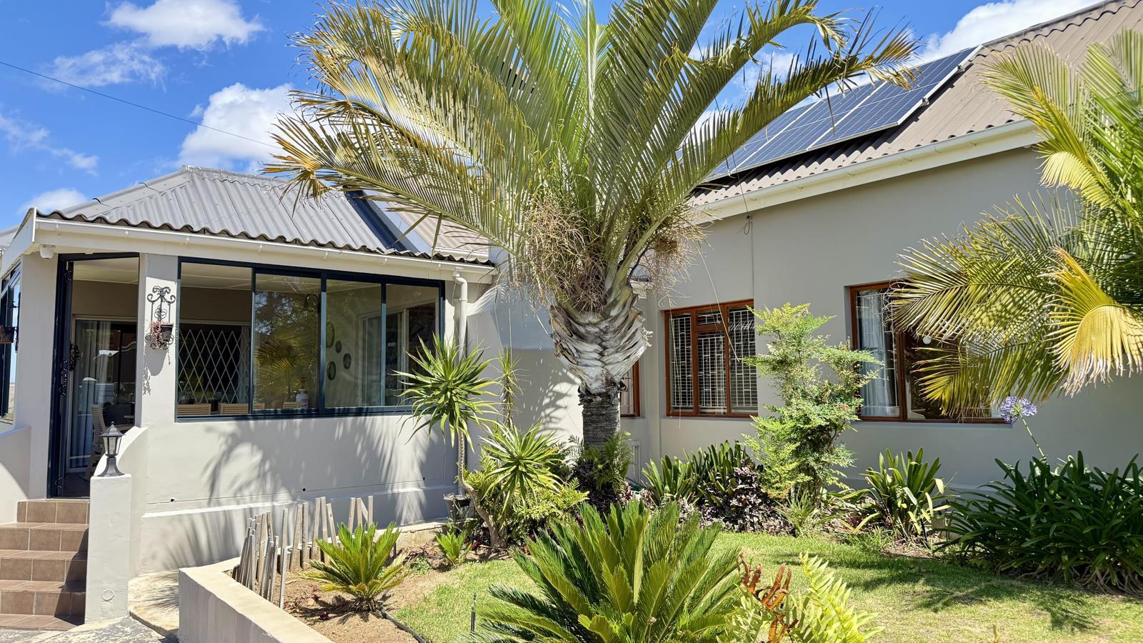 3 Bedroom House in Bredasdorp