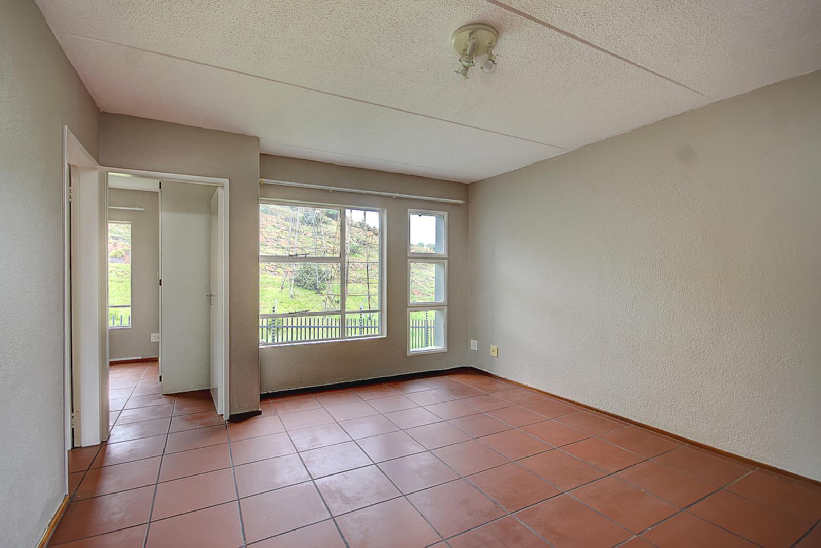 3 Bedroom Apartment in Westdene