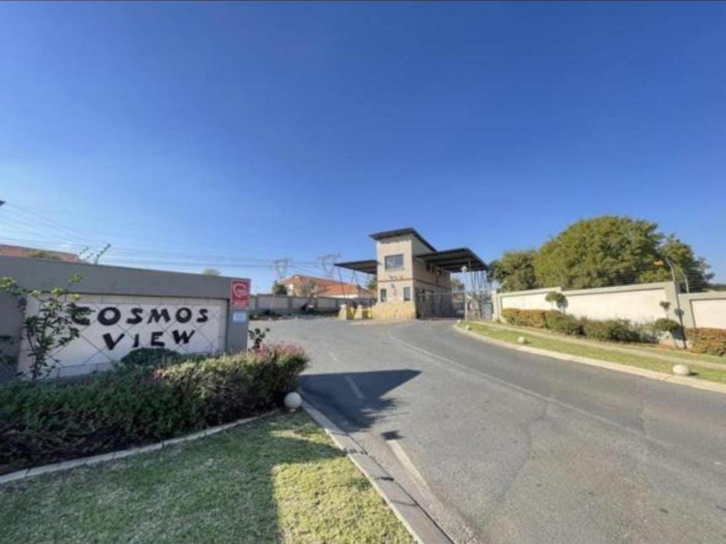 2 Bedroom Townhouse in Kosmosdal