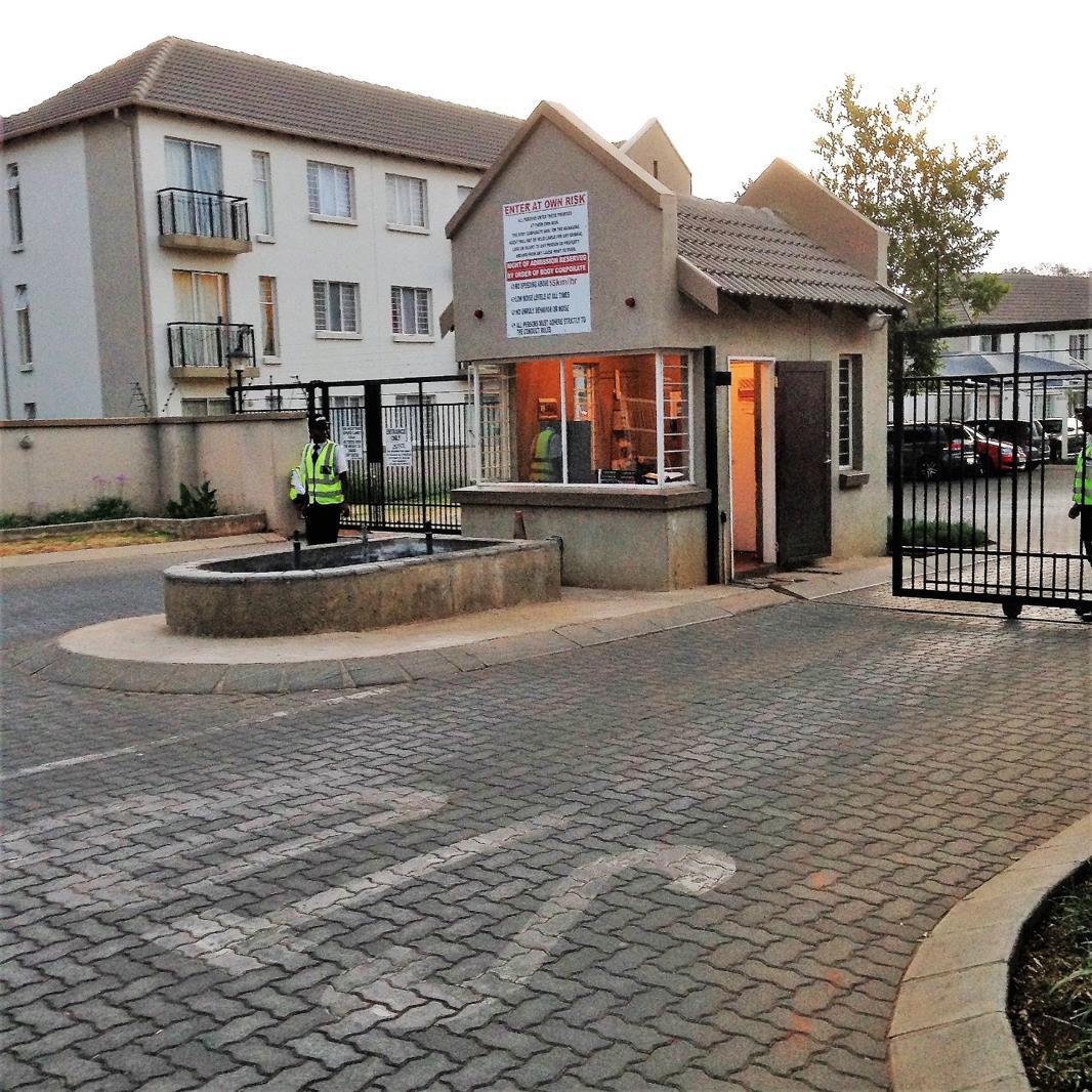 2 Bedroom Apartment in Klippoortjie