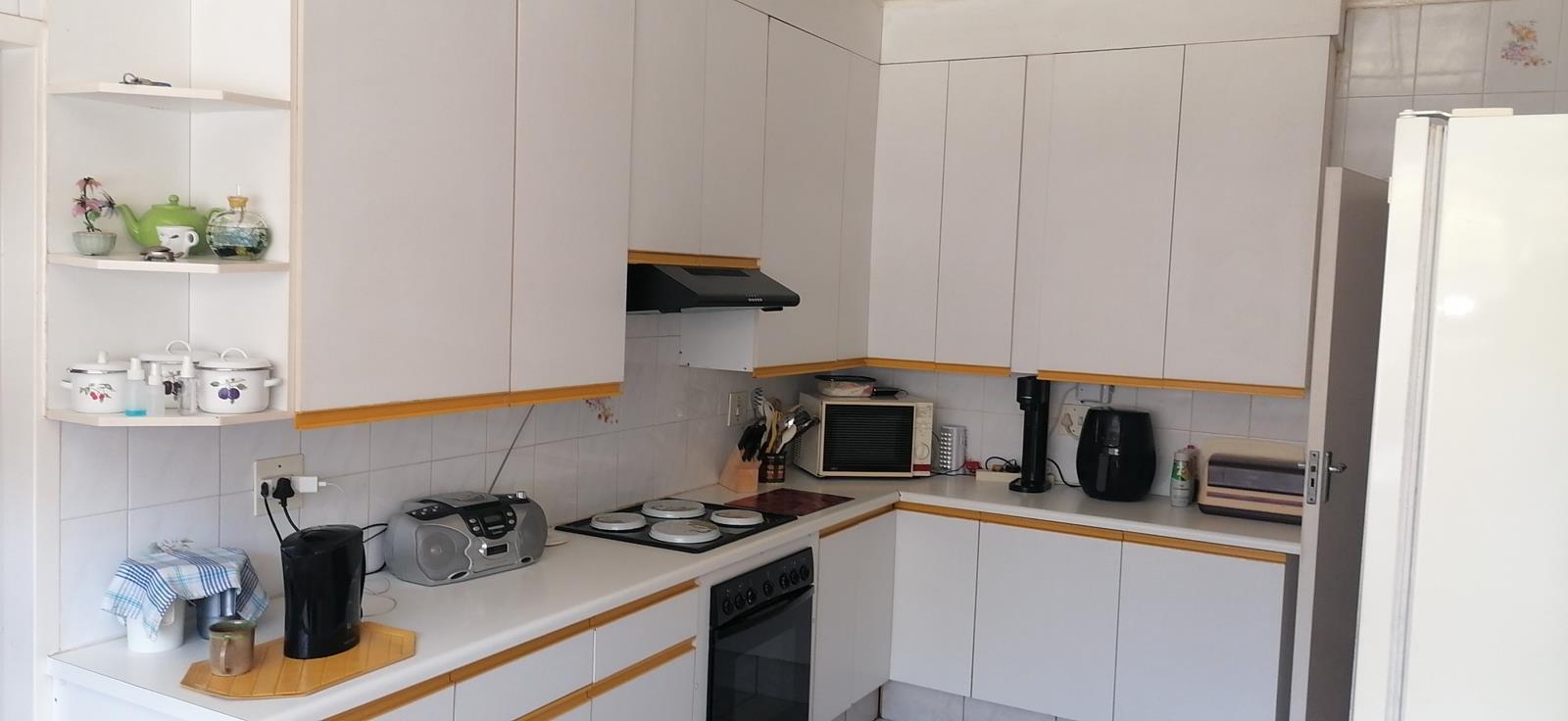 4 Bedroom House in Linmeyer