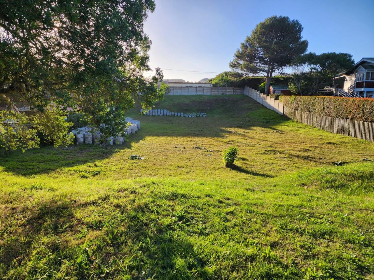 1 115 m² Land available in Sedgefield