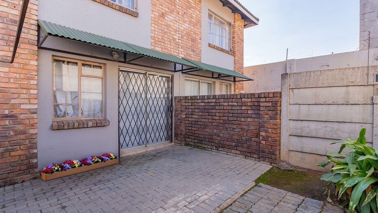 2 Bedroom Townhouse in Edleen