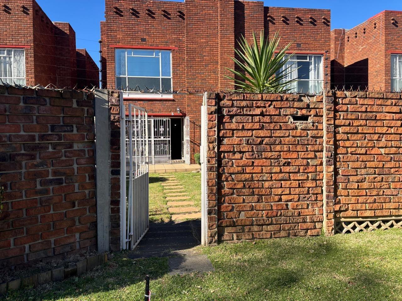3 Bedroom Townhouse in Brackenhurst