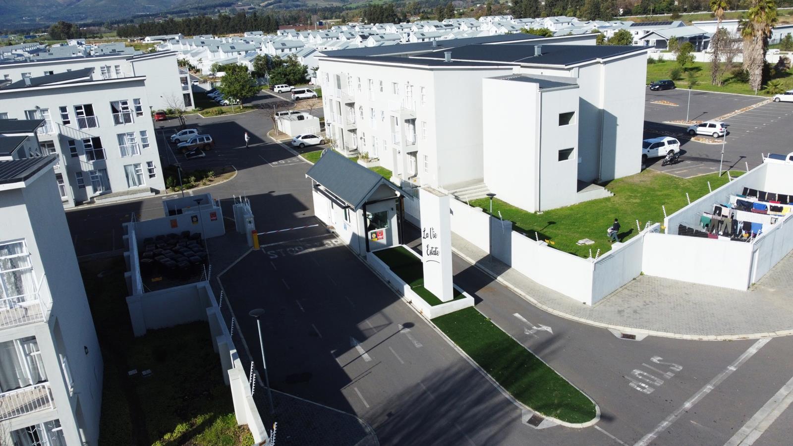 1 Bedroom House in Klein Parys