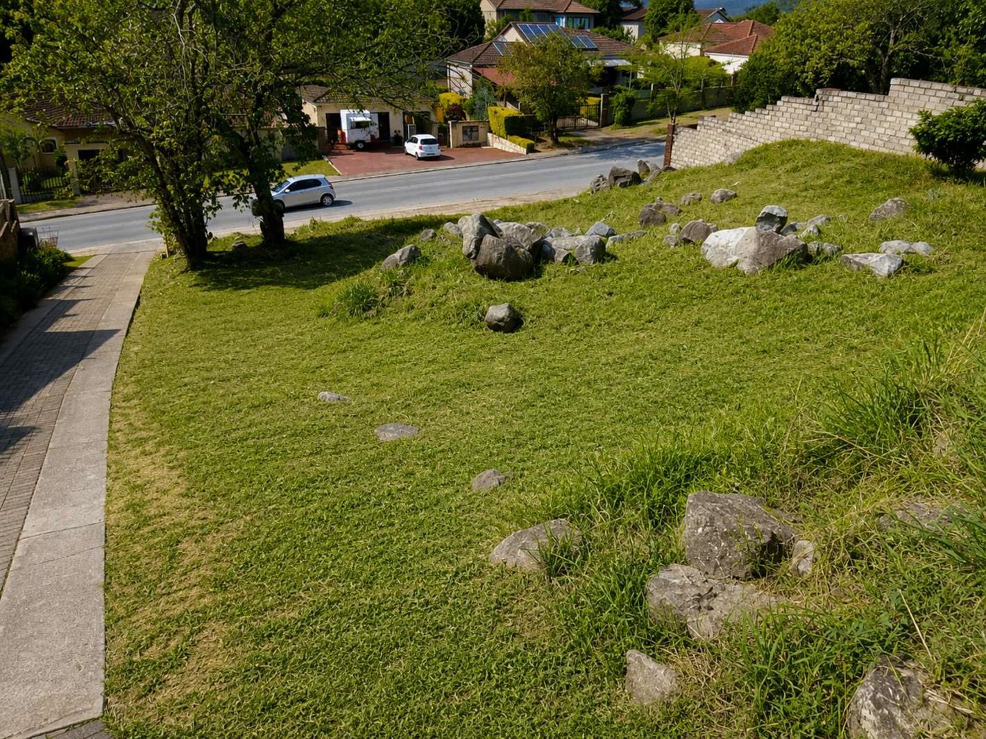 752 m² Land available in Stonehenge