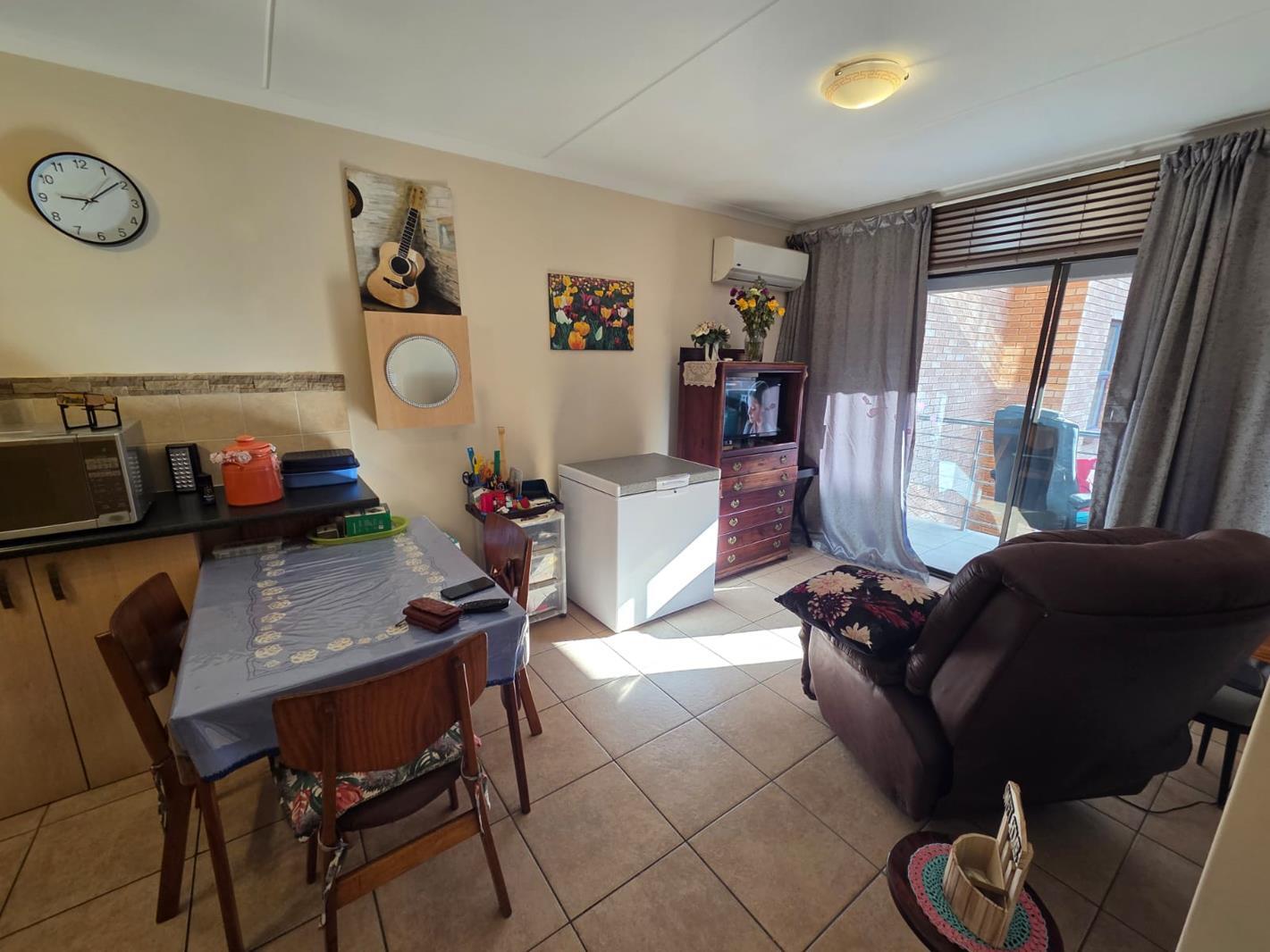 2 Bedroom House in Montana Tuine