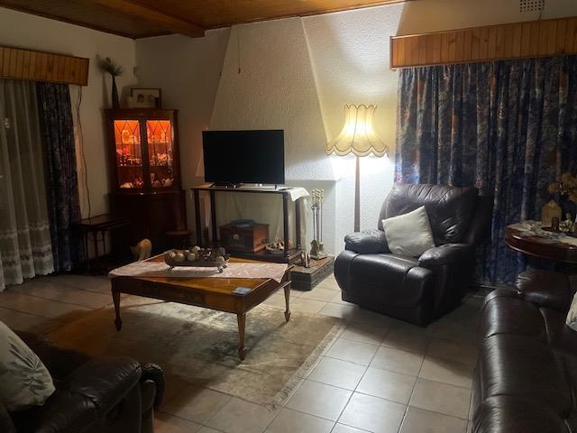 4 Bedroom House in Edenglen