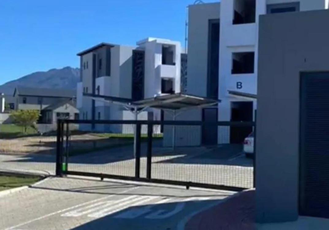 2 Bedroom Apartment in Eden