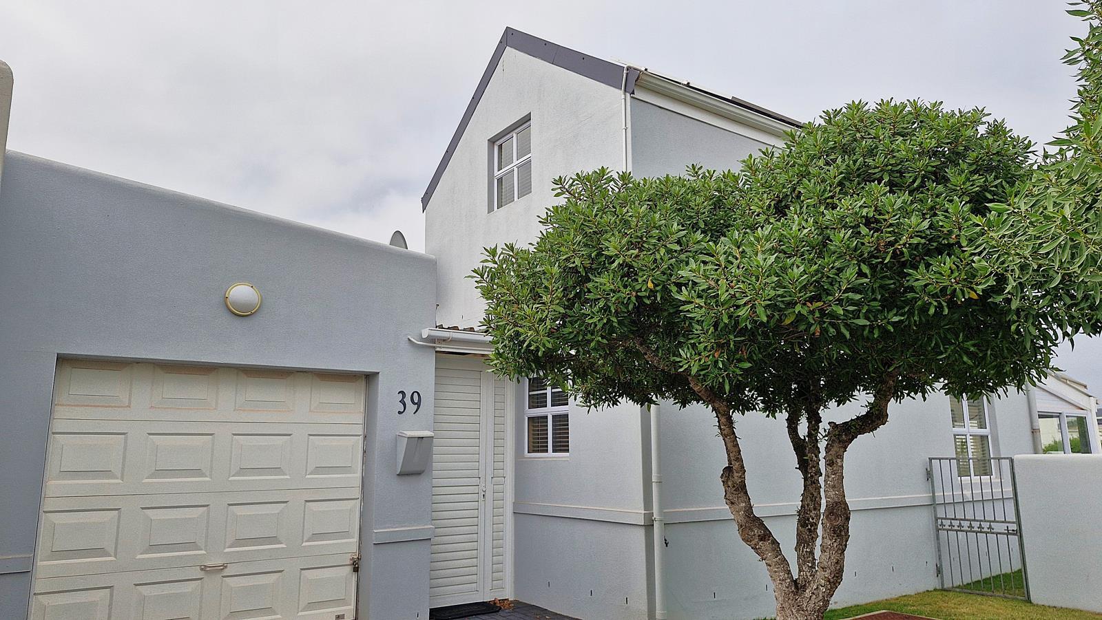 2 Bedroom House in Laguna Sands