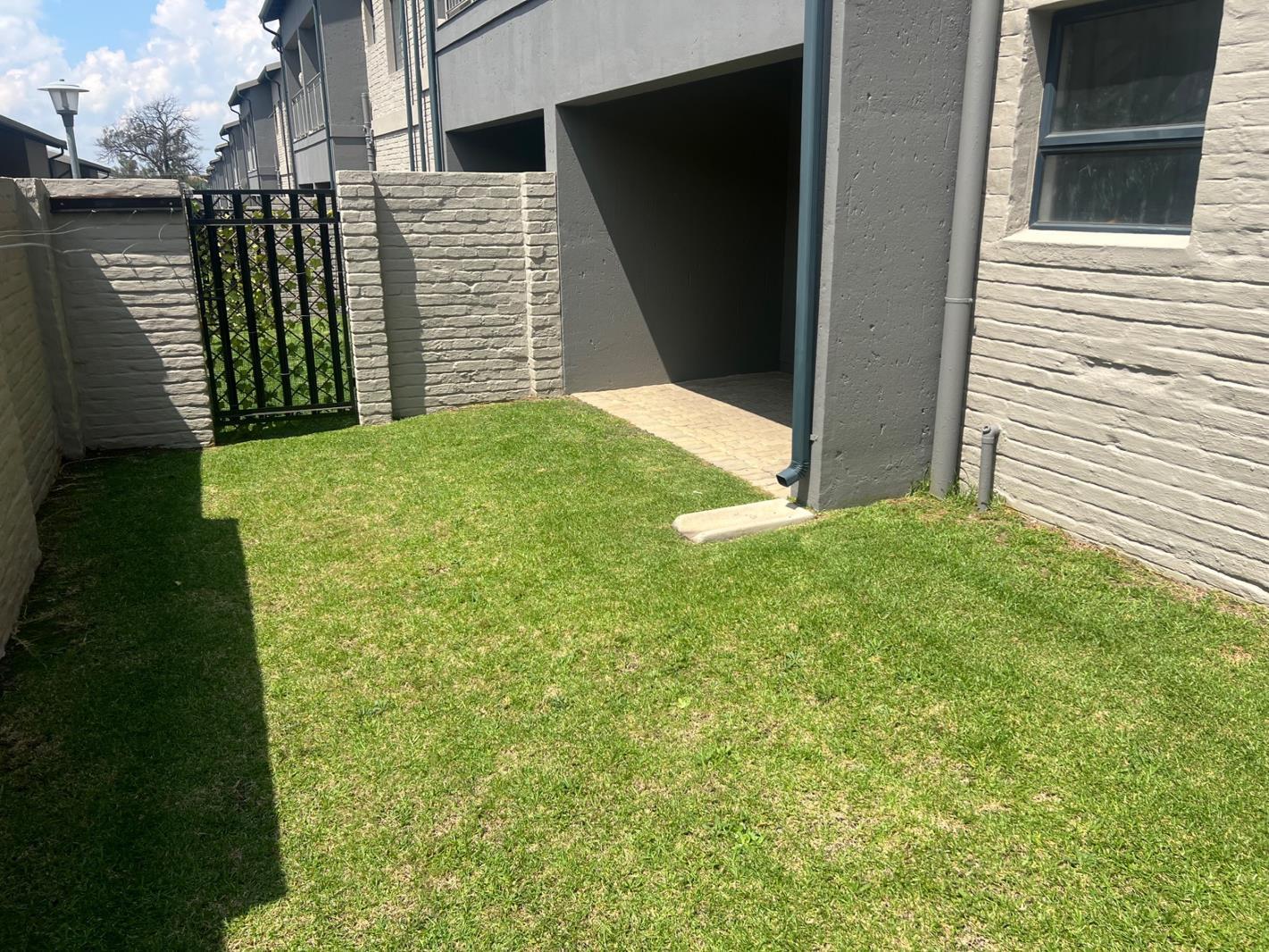 2 Bedroom Apartment in Brentwood Park