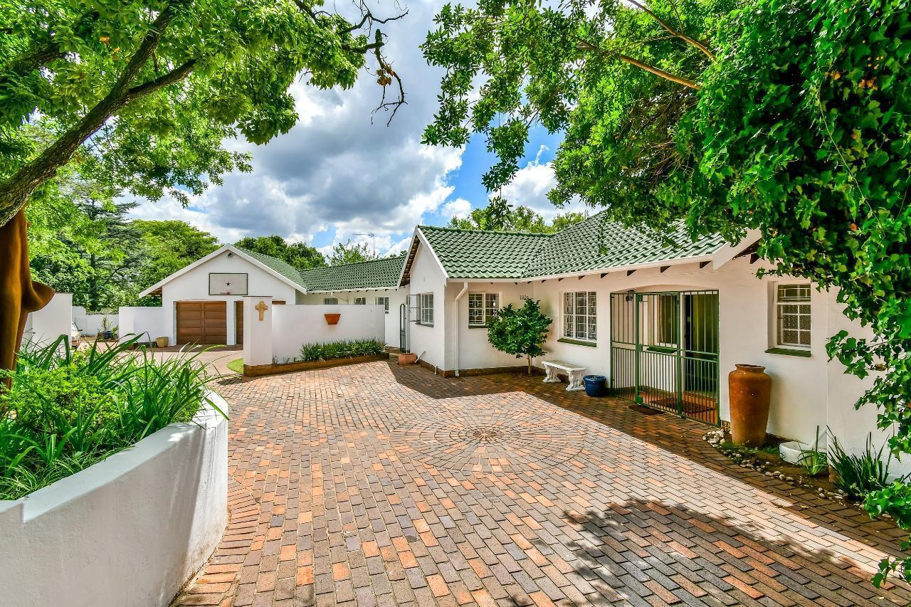 4 Bedroom House in Bryanston