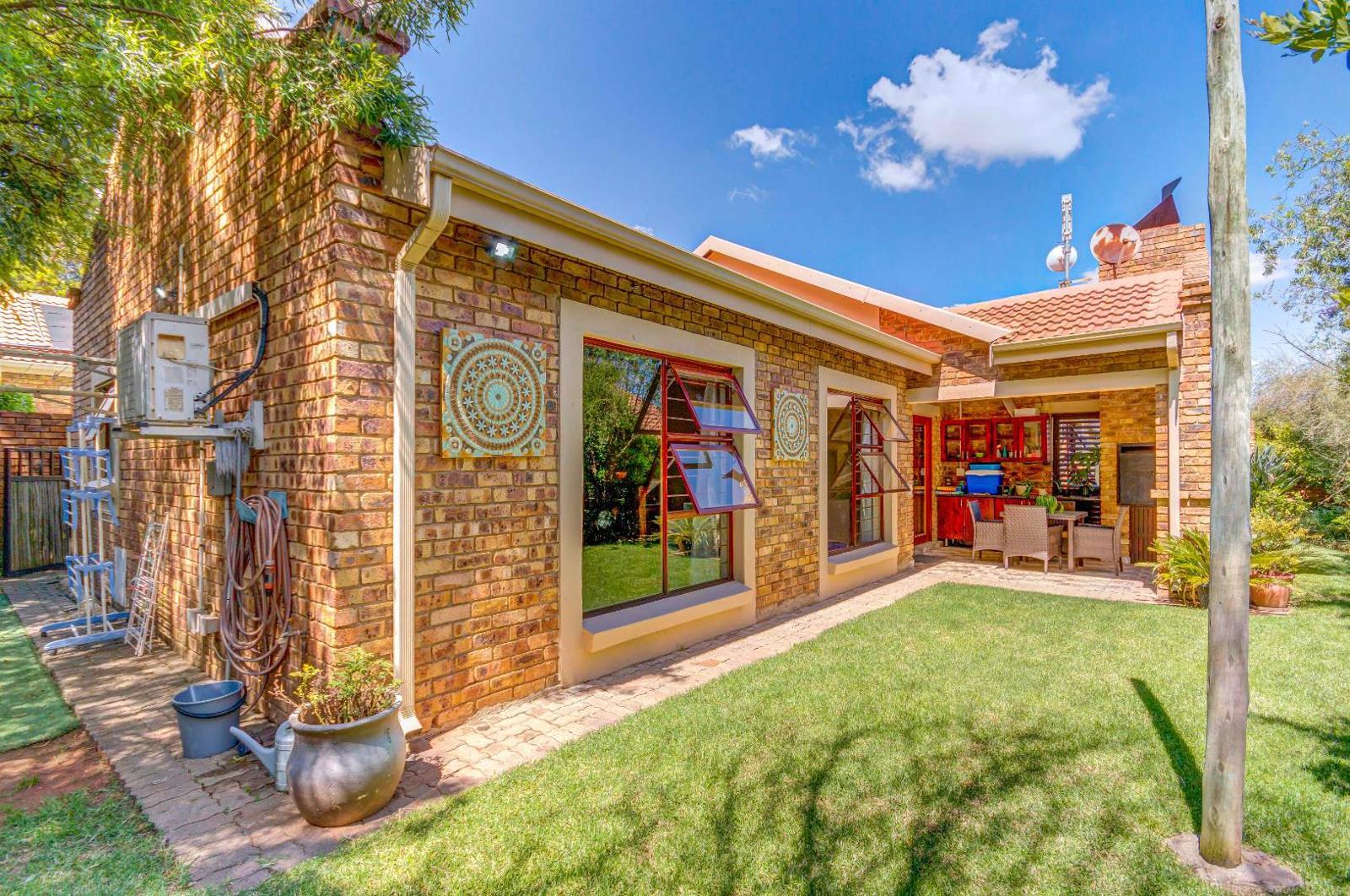 3 Bedroom Townhouse in Honeydew Manor