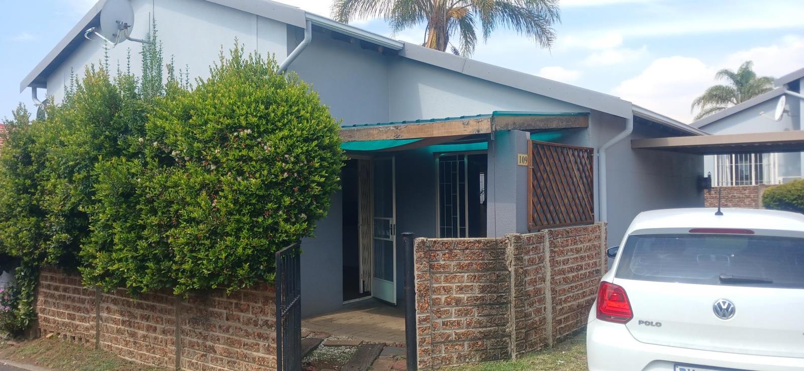 2 Bedroom Townhouse in Edenglen