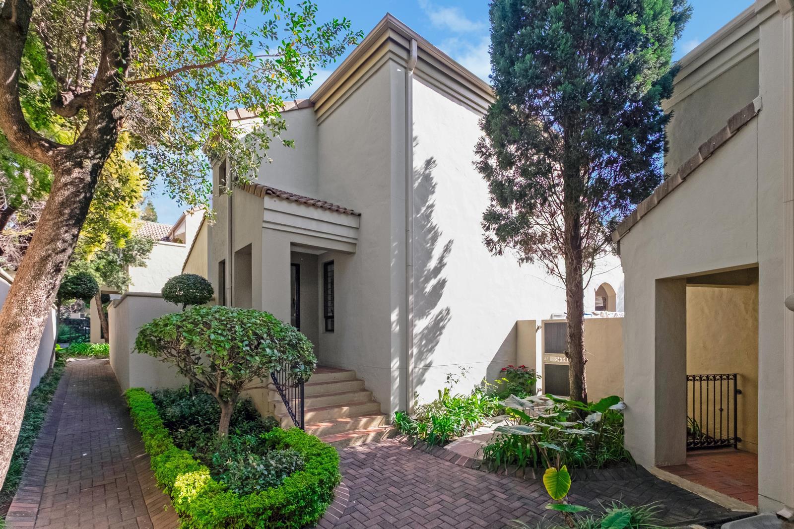 3 Bedroom Cluster in Lonehill
