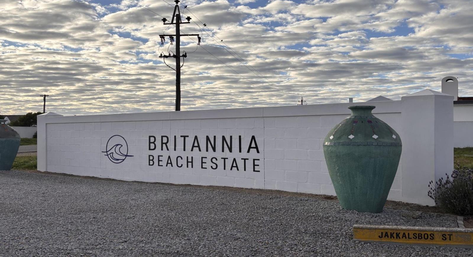 400 m² Land available in Britannia Bay