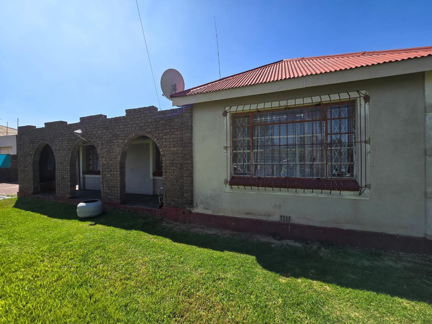 2 Bedroom House in Homelake