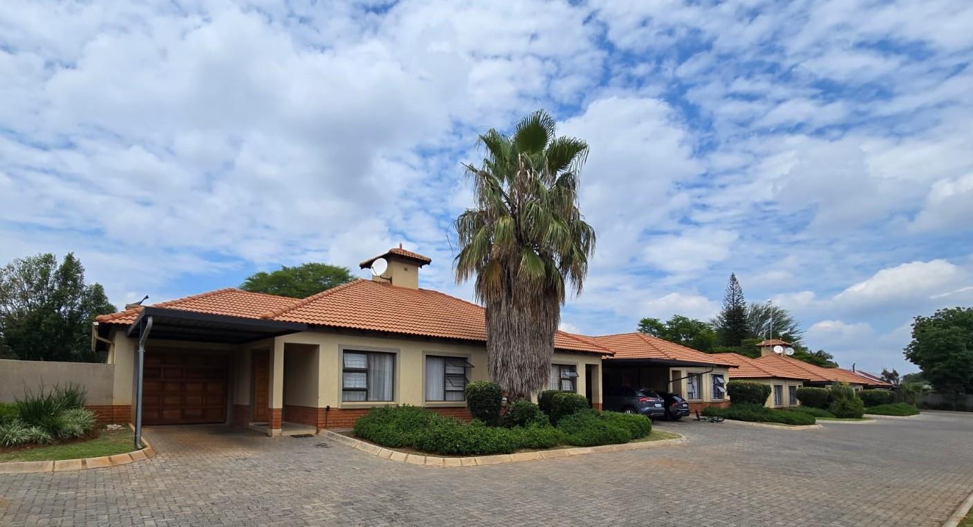 3 Bedroom Townhouse in Sinoville