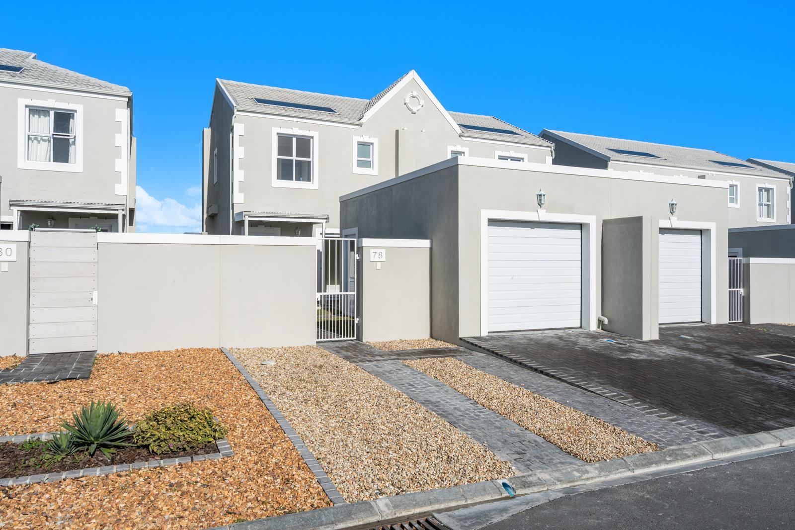 3 Bedroom Duplex in Sunningdale