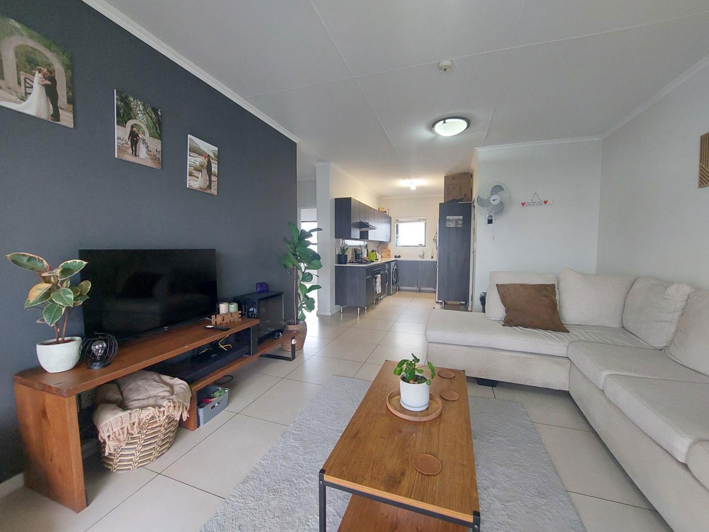 2 Bedroom Apartment in De Velde