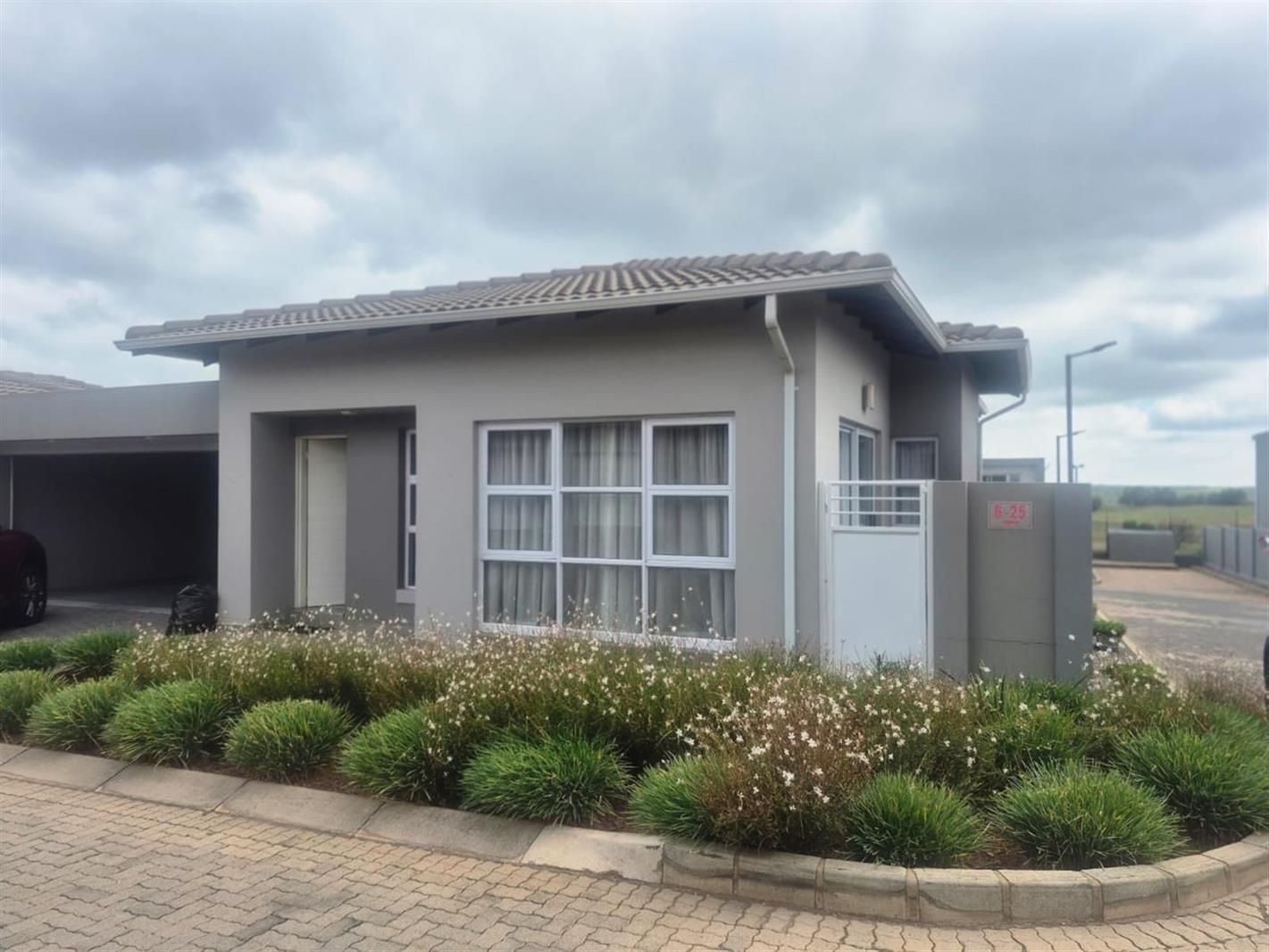3 Bedroom House in Noordheuwel