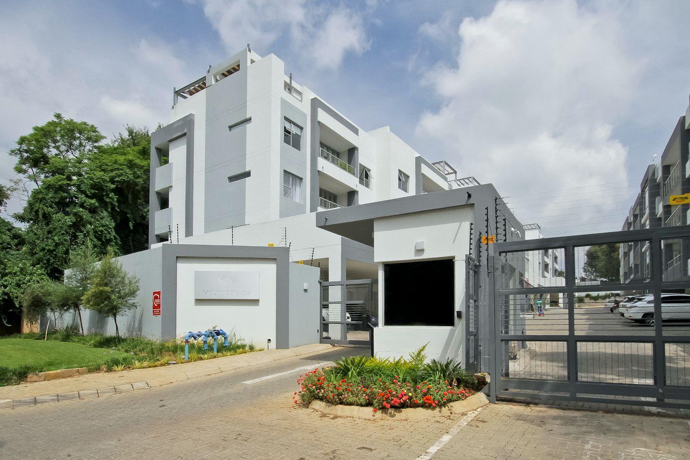 3 Bedroom Apartment in Melrose