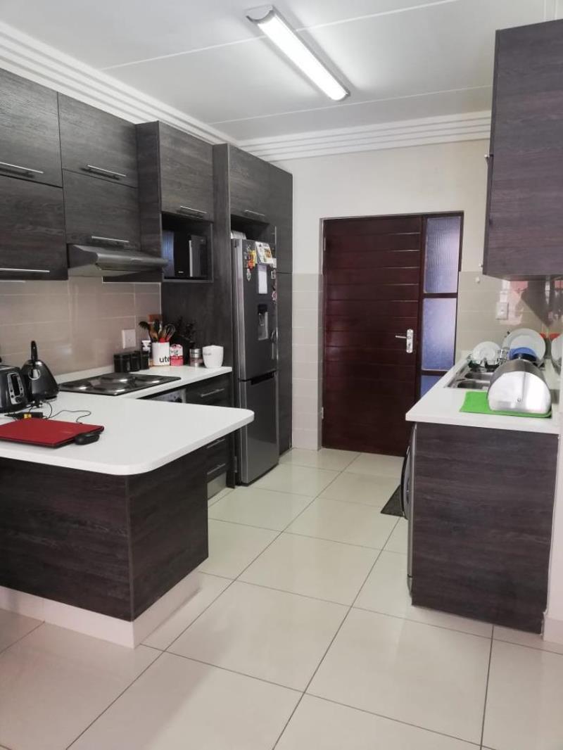 2 Bedroom Apartment in Eveleigh