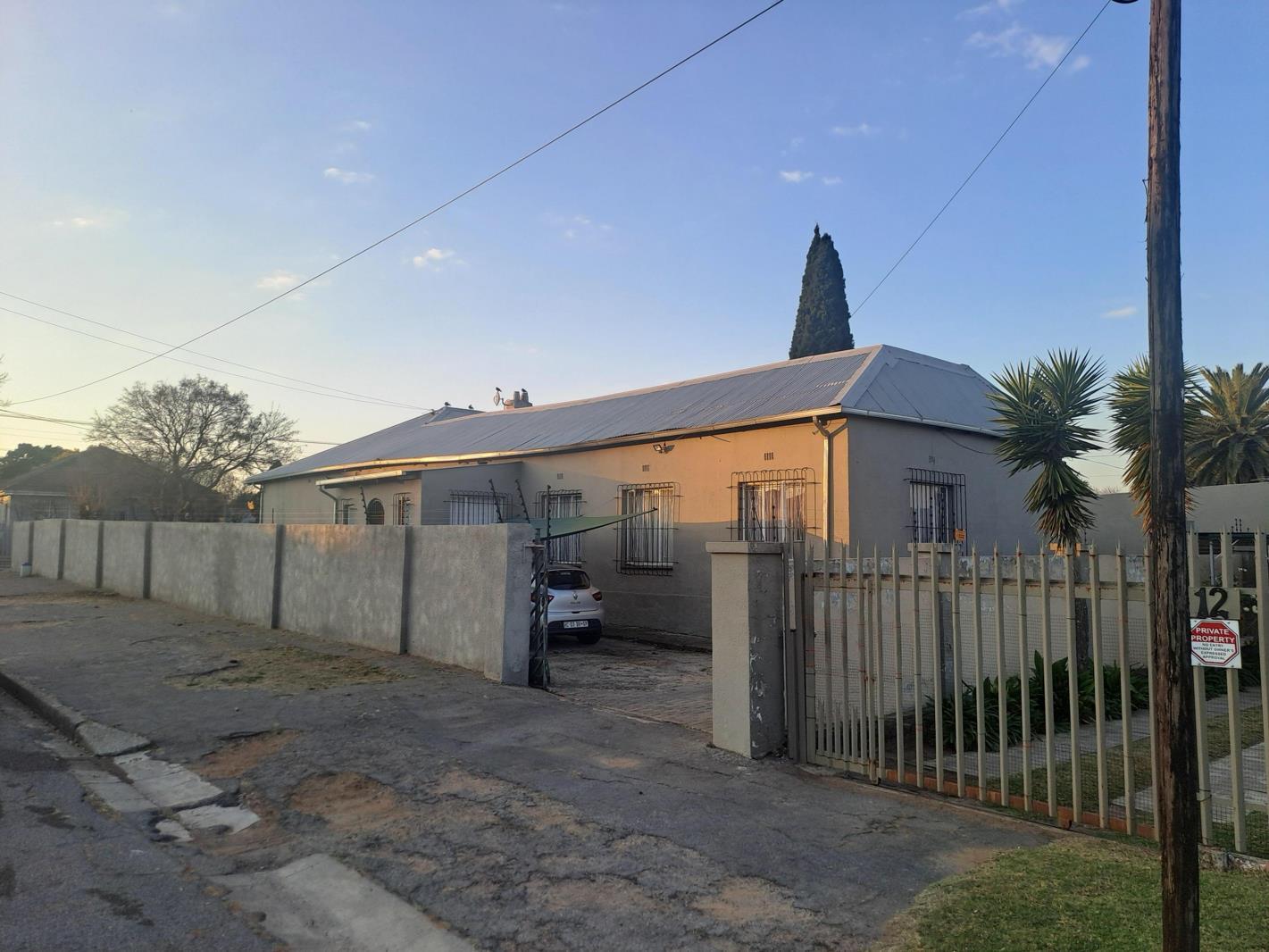 5 Bedroom House in Solheim