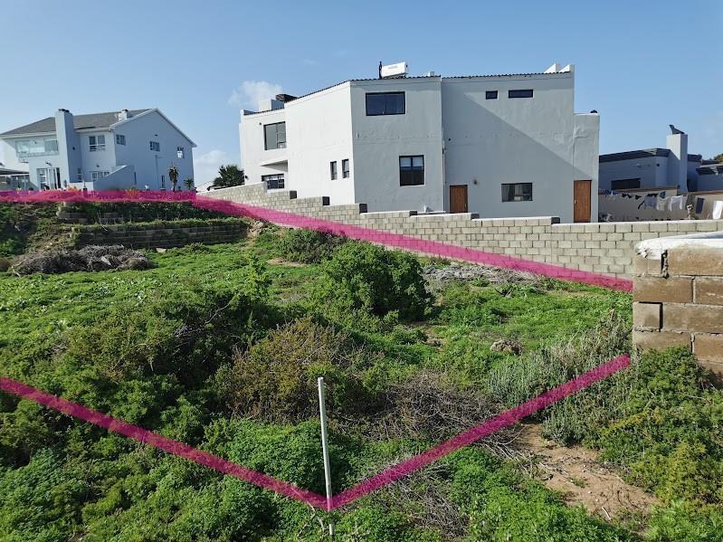 601 m² Land available in Britannia Bay