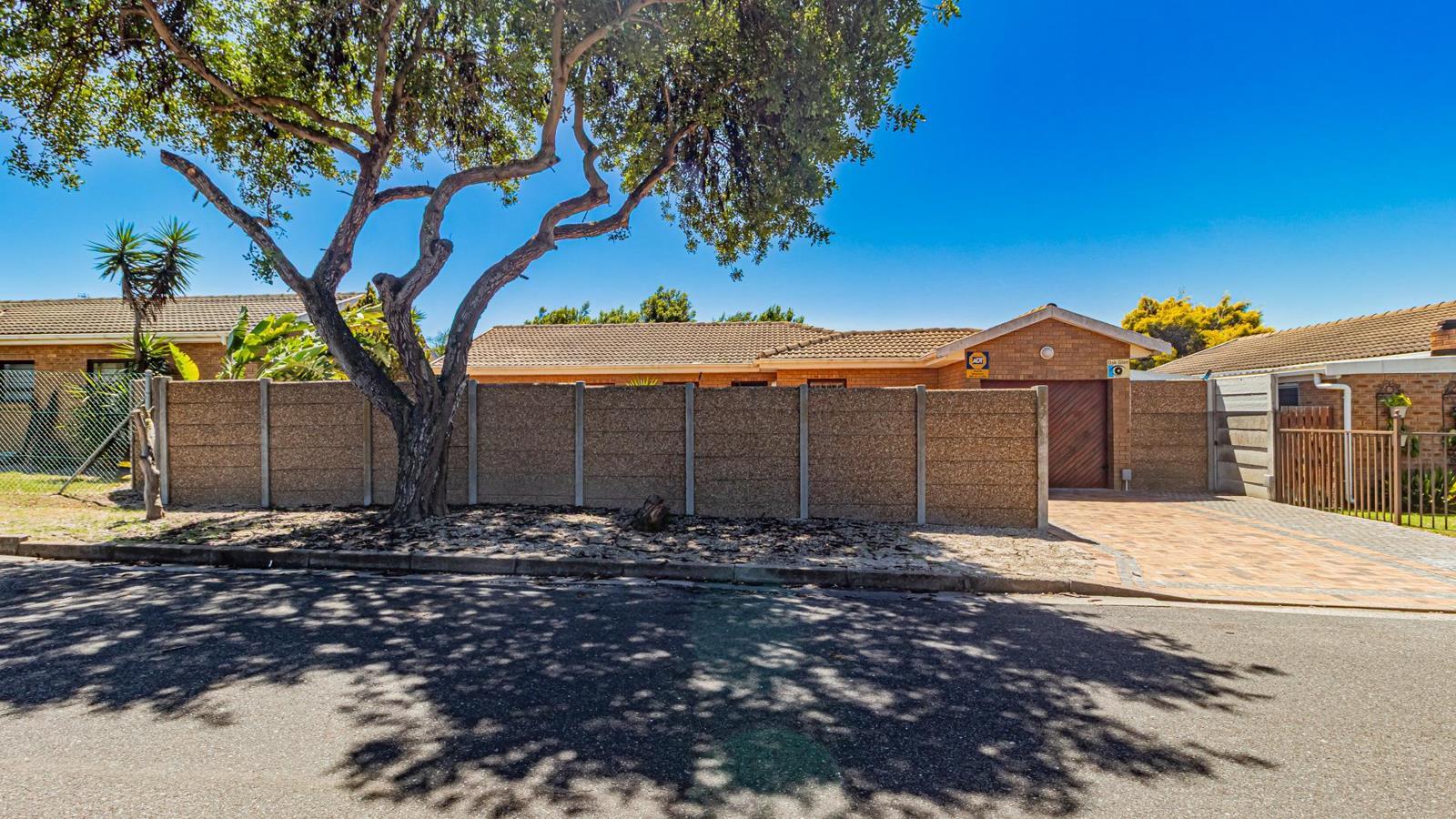 3 Bedroom House in Bellair