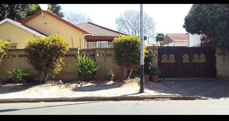 1 Bedroom House in Westdene