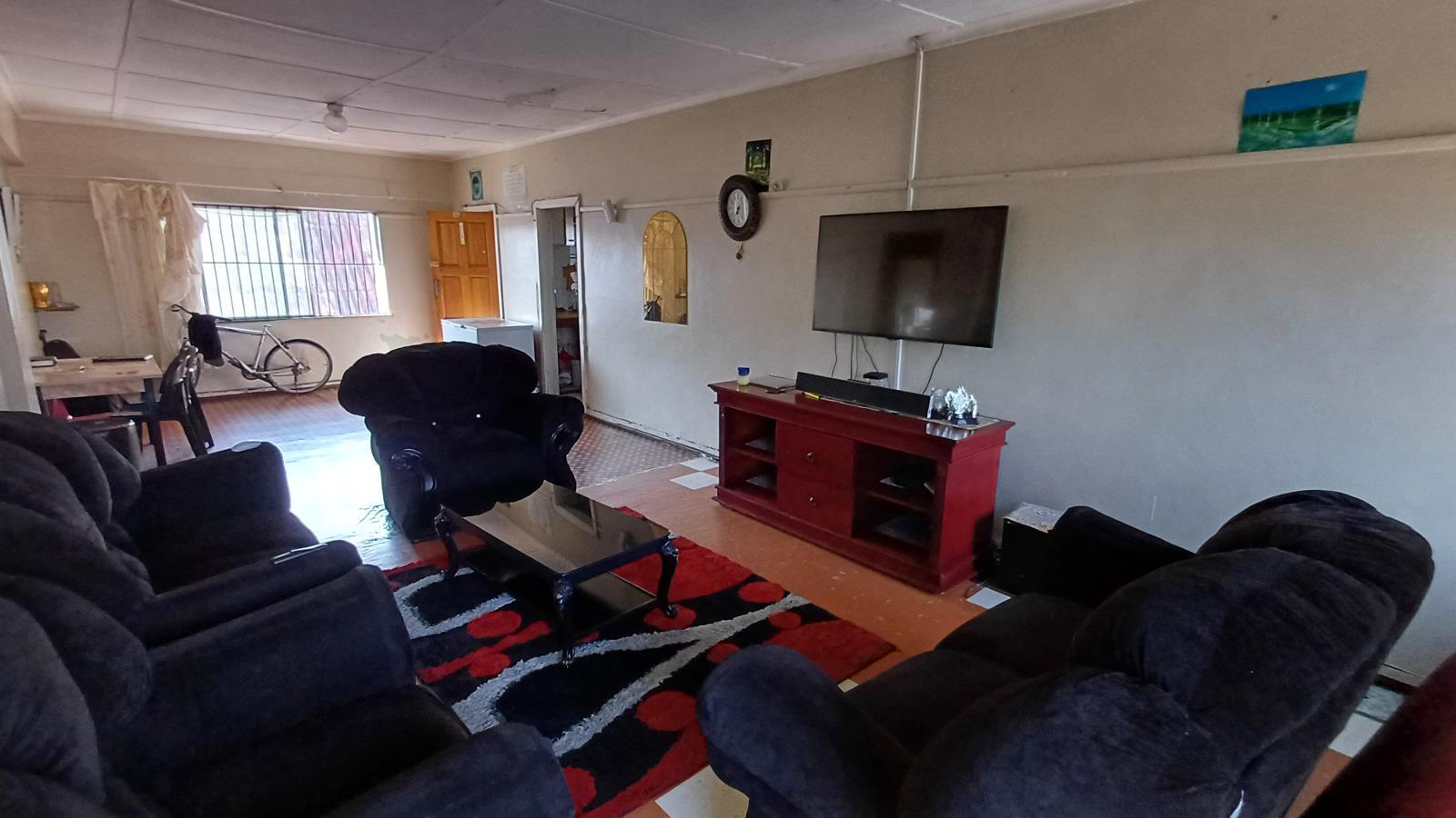 2 Bedroom Flat in Umbilo