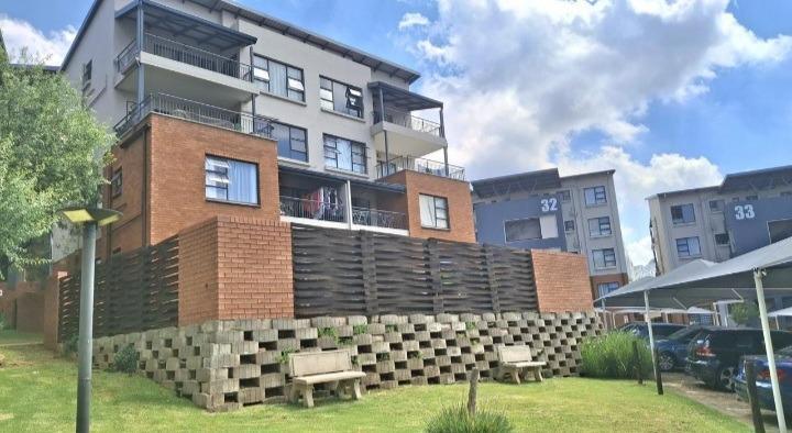 2 Bedroom Apartment in Oakdene