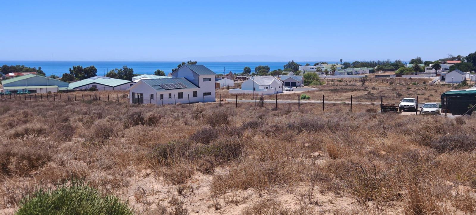 875 m² Land available in Britannica Heights