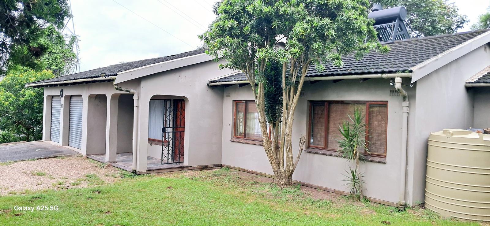 3 Bedroom House in Escombe