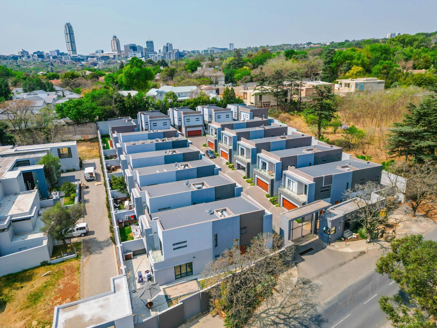 3 Bedroom Cluster in Hurlingham