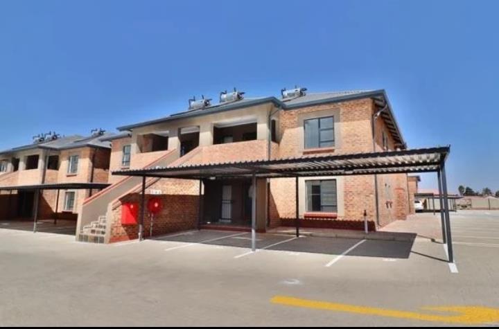 3 Bedroom Apartment in Ravenswood