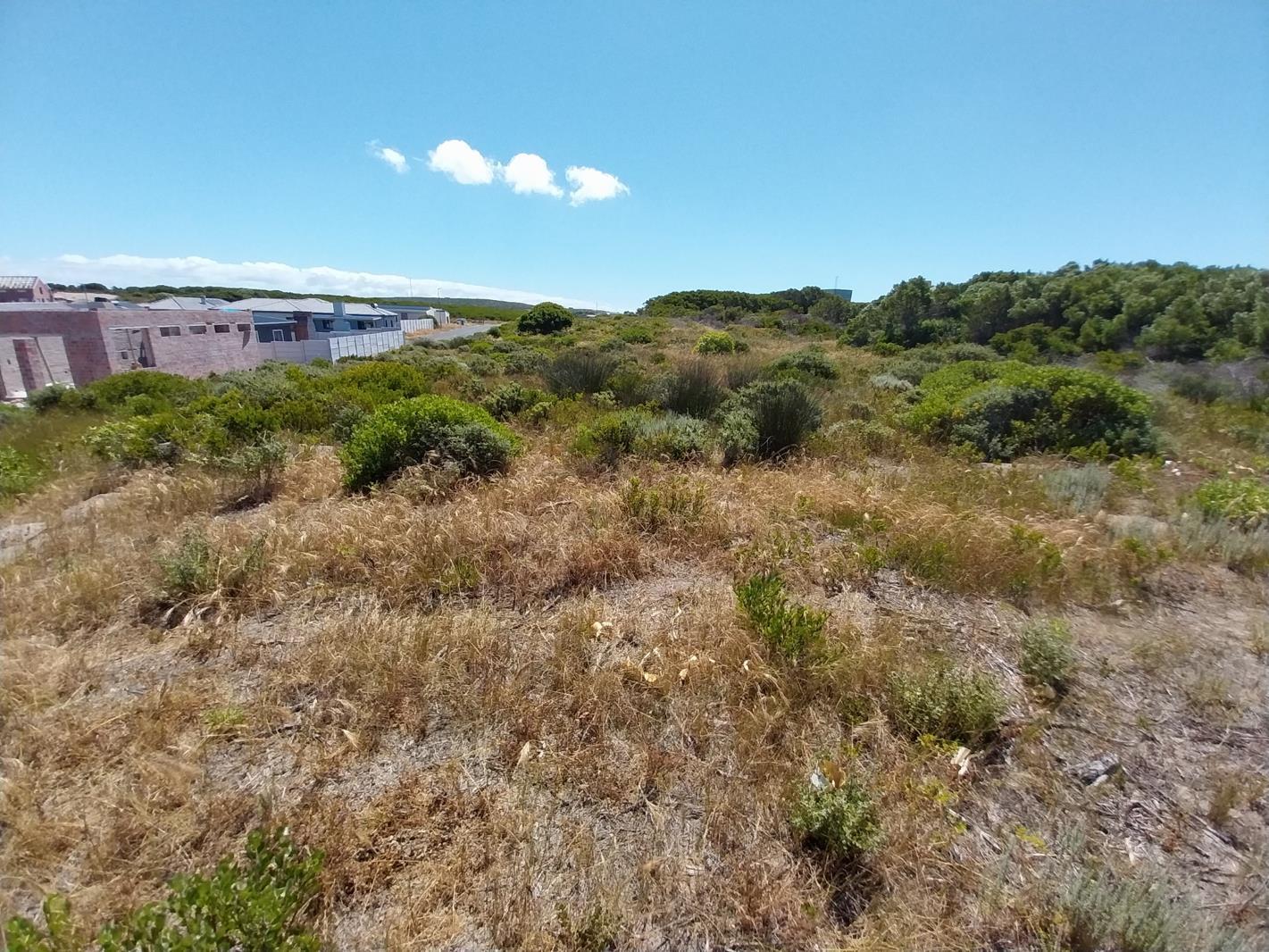600 m² Land available in Kleinbaai