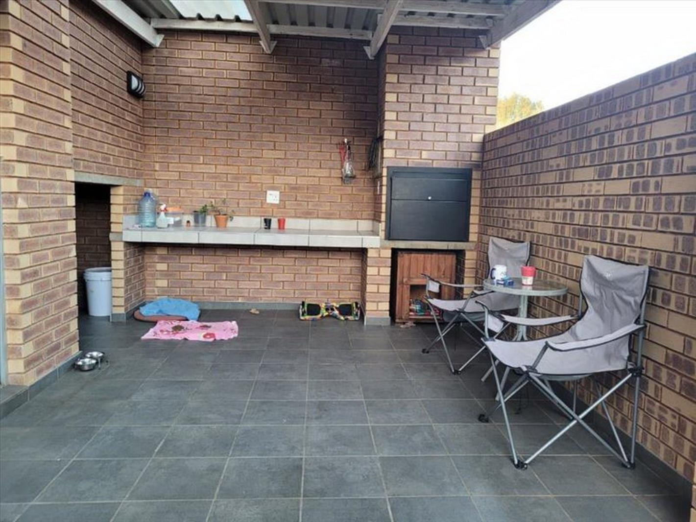 3 Bedroom Townhouse in Glen Marais