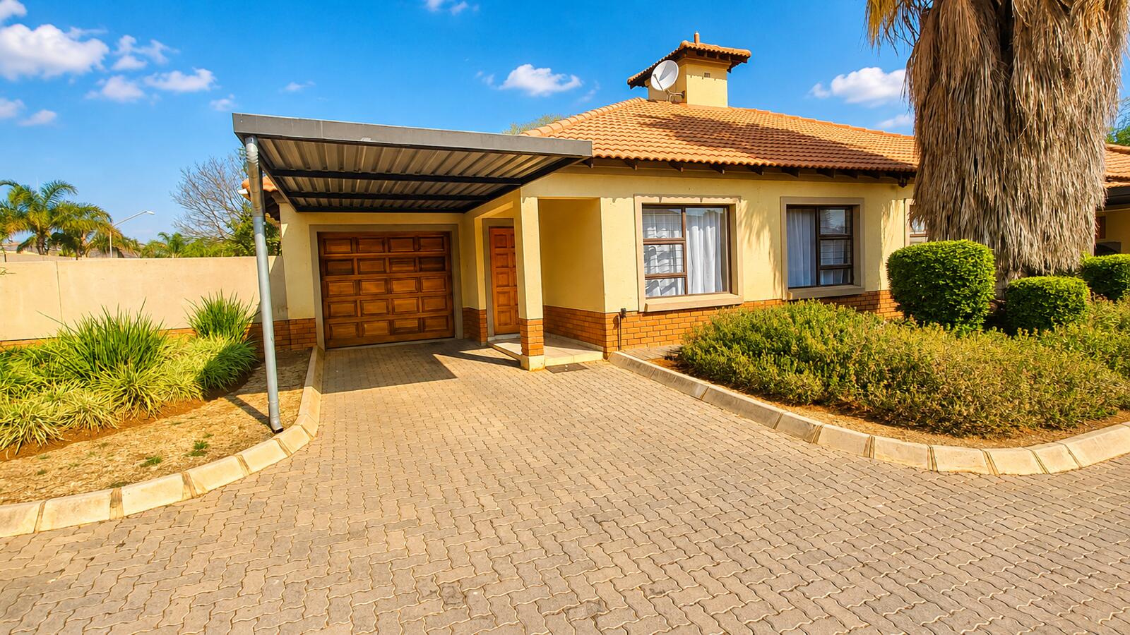 3 Bedroom Townhouse in Sinoville