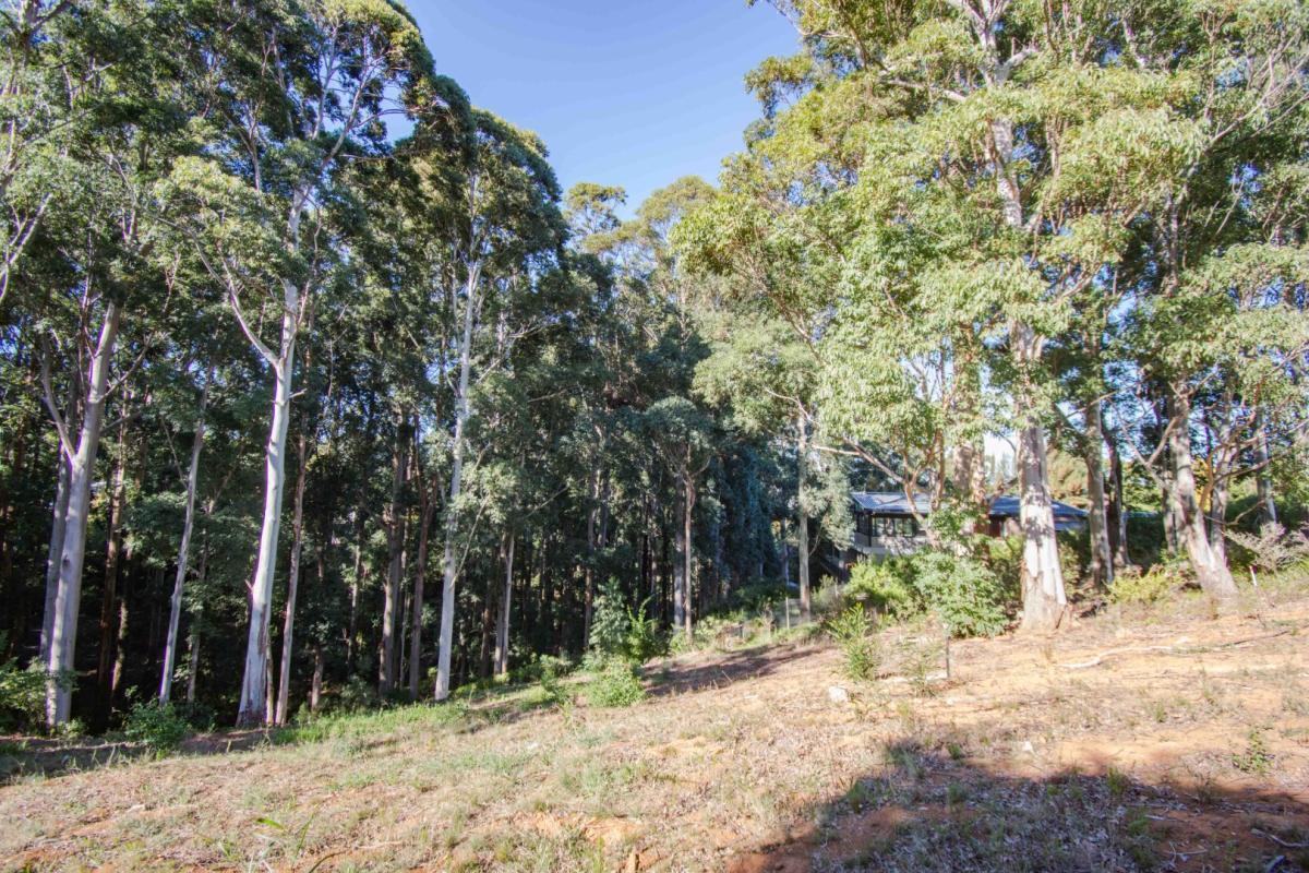 1 794 m² Land available in Golden Hill