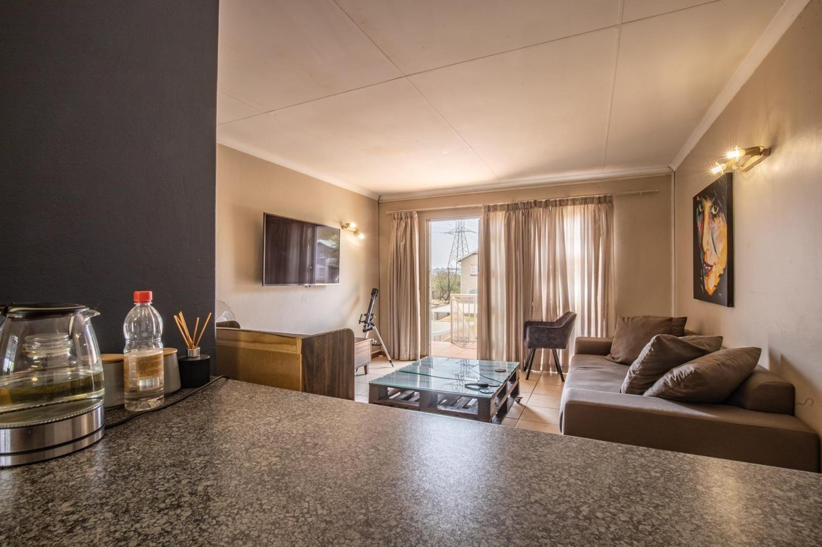 2 Bedroom Apartment in Olympus AH