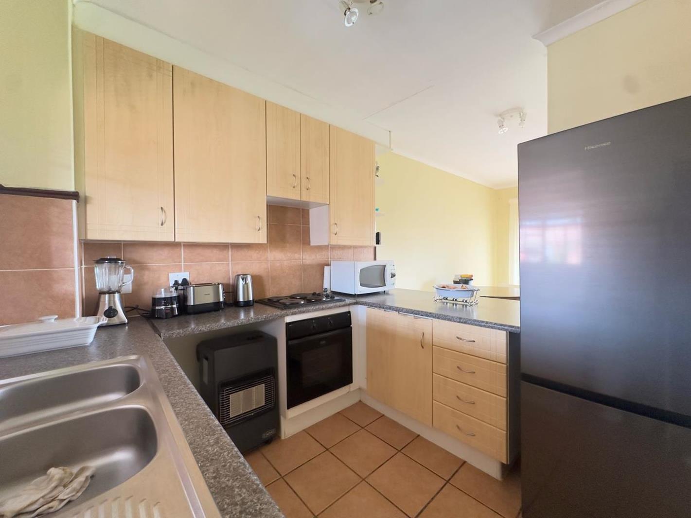 2 Bedroom Townhouse in Mooikloof Ridge