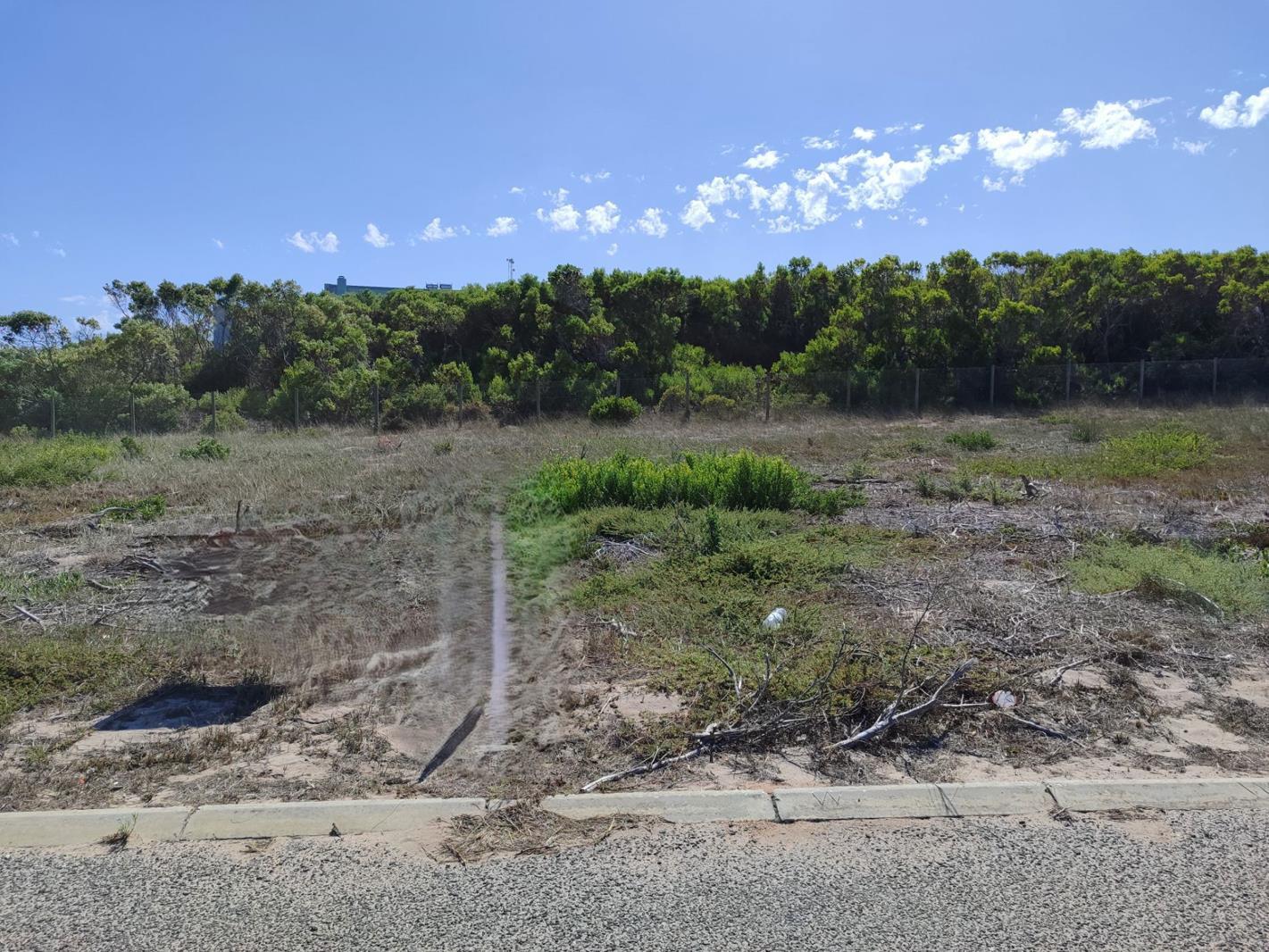 600 m² Land available in Kleinbaai