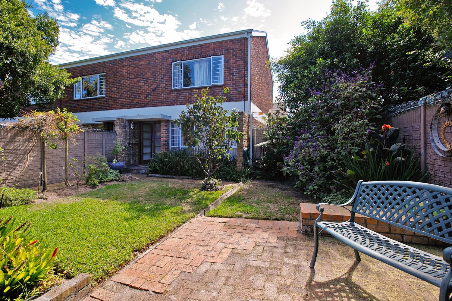 2 Bedroom Townhouse in Plumstead