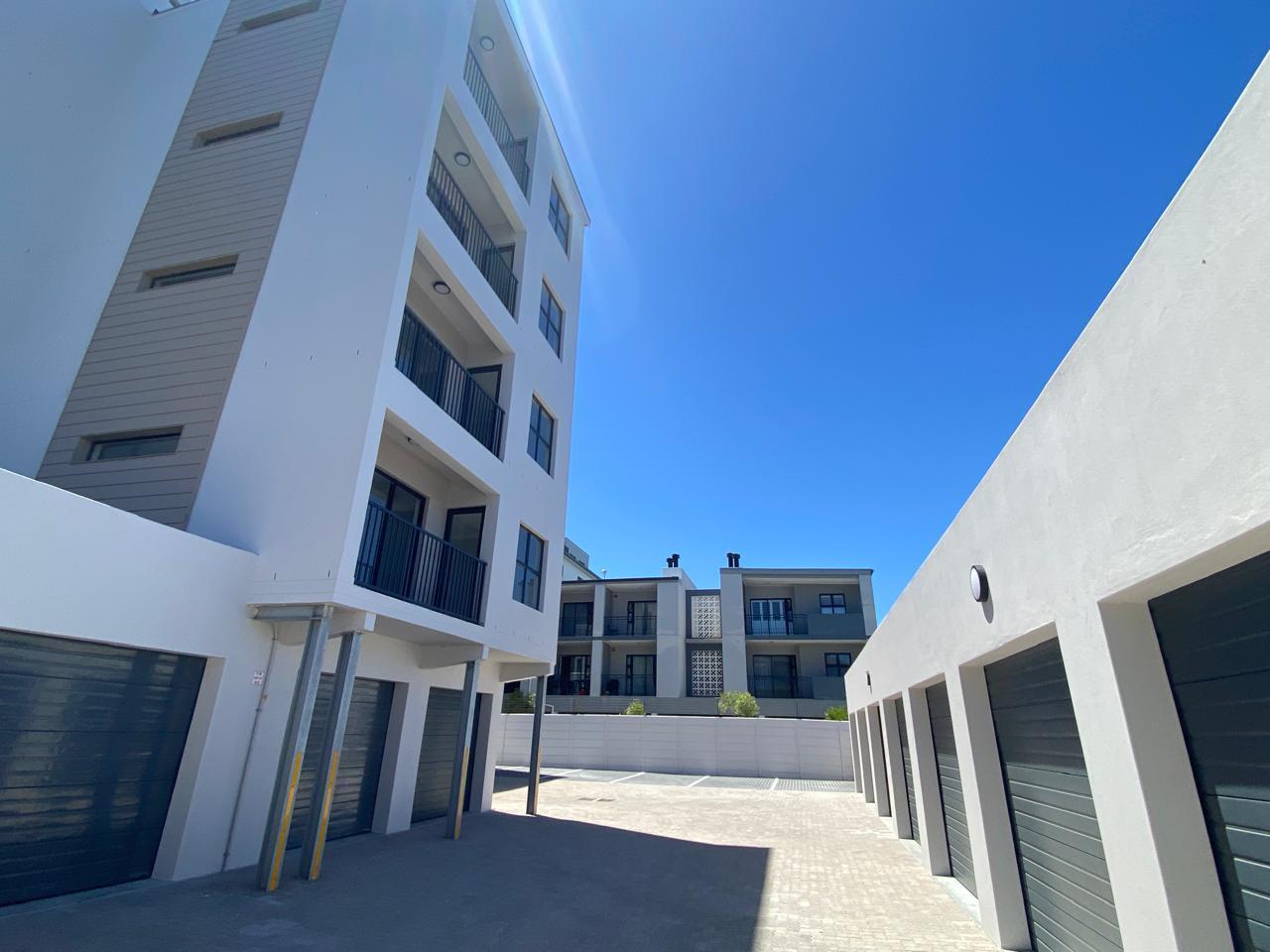 1 Bedroom Apartment in Table View