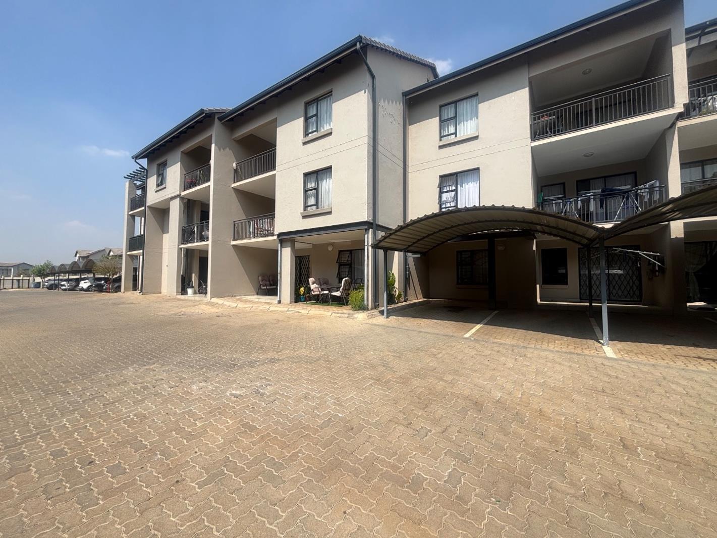 2 Bedroom Apartment in Raslouw